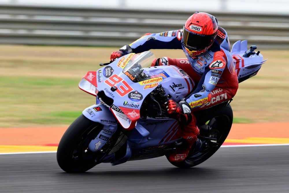 マルク・マルケス、独走でドゥカティ移籍後初勝利！ マルティン2位で