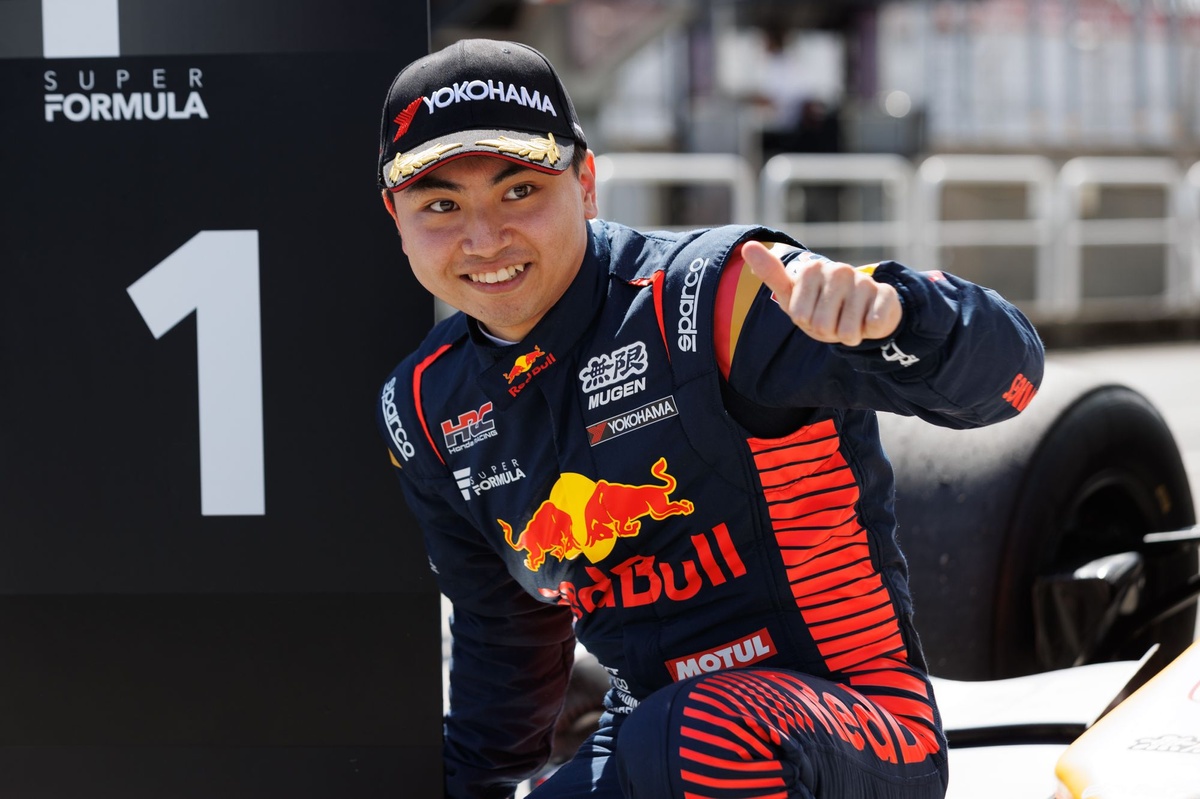 【F1】岩佐歩夢 選手サイン　早い者勝ち F1】岩佐歩夢 選手サイン 早い者勝ち IwasaAyumu230103.jpg