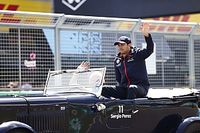 Horner respalda a P&eacute;rez y descarta subir a Ricciardo a Red Bull F1