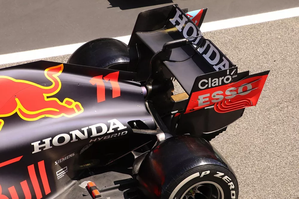 Red Bull Racing RB16B rear wing detail