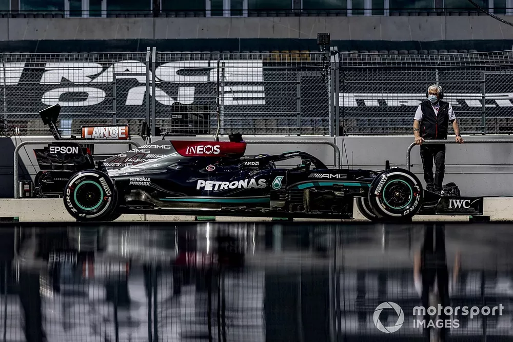 Lewis Hamilton, Mercedes W12