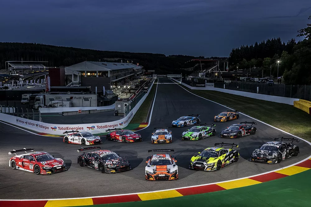 Audi Sport customer racing group photo