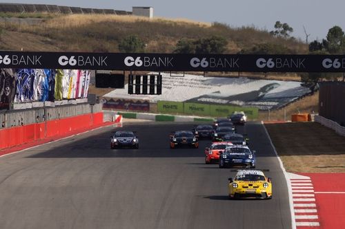 AO VIVO: Assista às corridas do domingo da Porsche Cup Brasil em Portimão