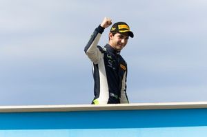 Em alta, Gabriel Gomez acelera em Imola pela F4 Italiana com o título em mente