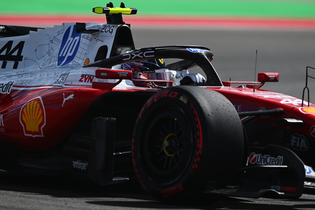 F1 United States GP: Ferrari completes perfect practice record as Hamilton tops FP3