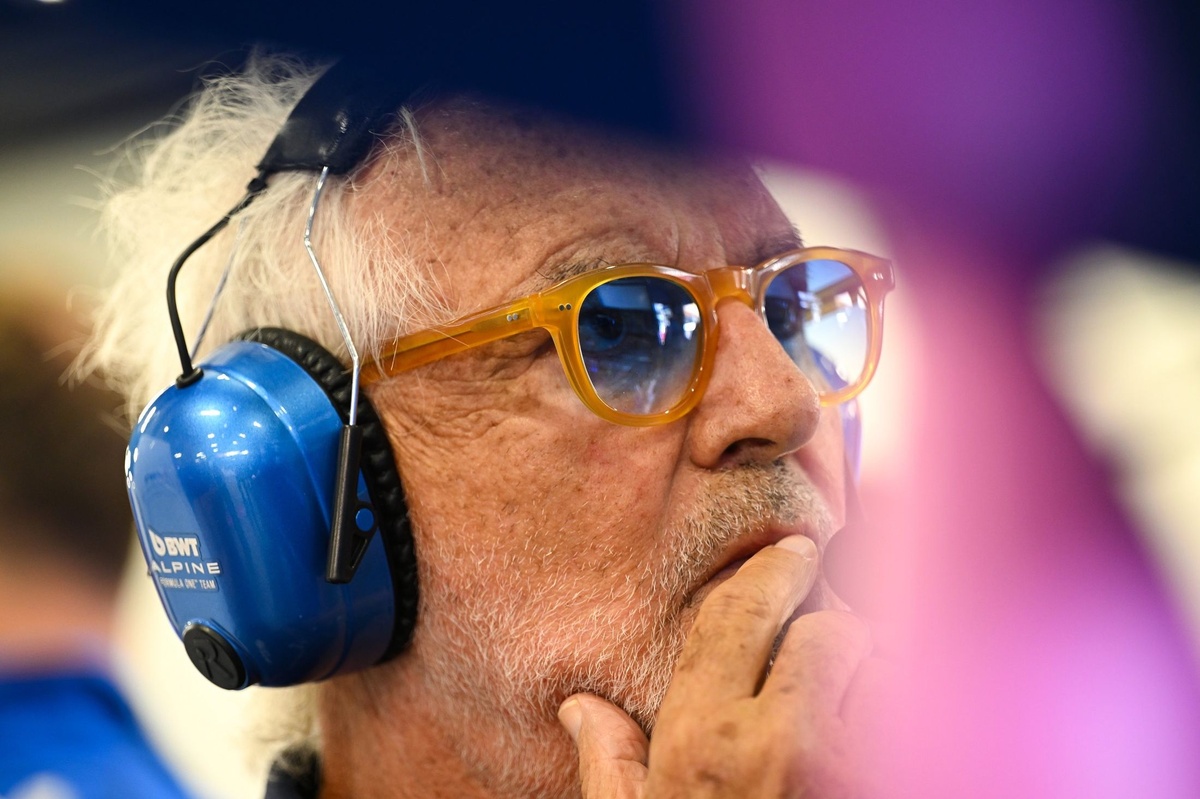 Briatore abre la puerta a tomar medidas contra Colapinto tras Bakú: "Estoy muy decepcionado"