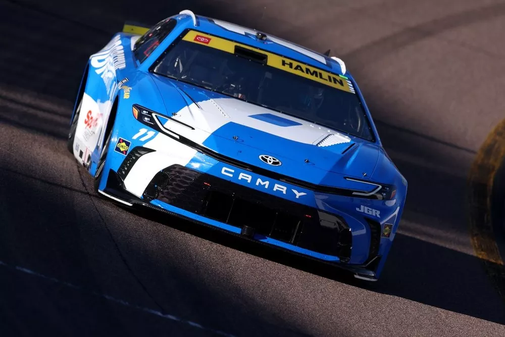 Denny Hamlin, Joe Gibbs Racing Toyota