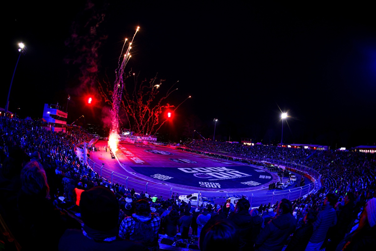 Winners and losers from NASCAR's Clash at the Madhouse