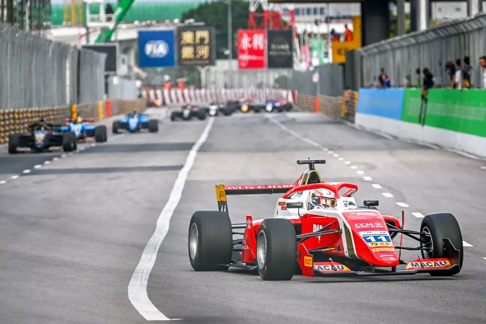Freddie Slater, SJM Theodore Prema Racing