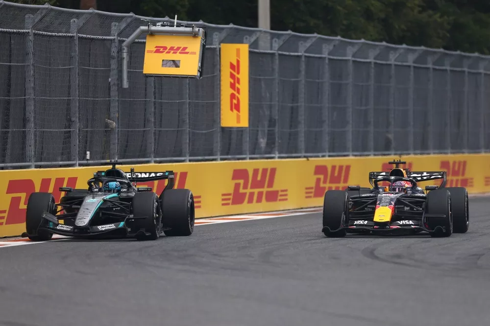 Max Verstappen, Red Bull Racing, George Russell, Mercedes