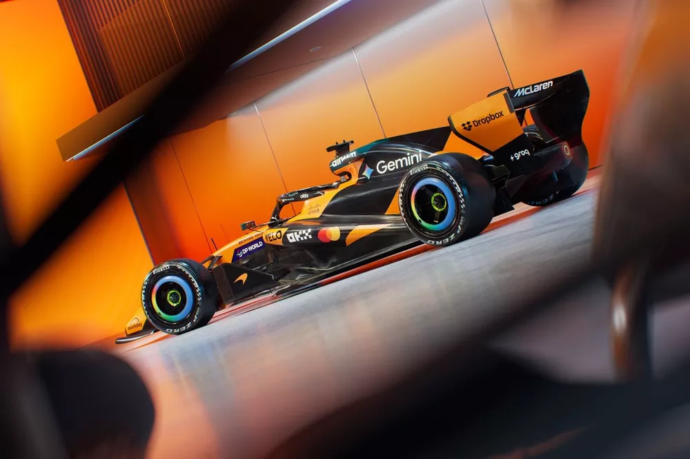 McLaren MCL40 livery
