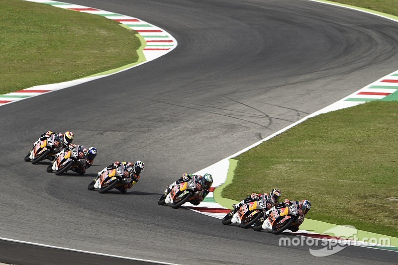 Deniz Öncü, Red Bull Rookies Cup'ta şampiyona ikinciliği için piste çıkıyor