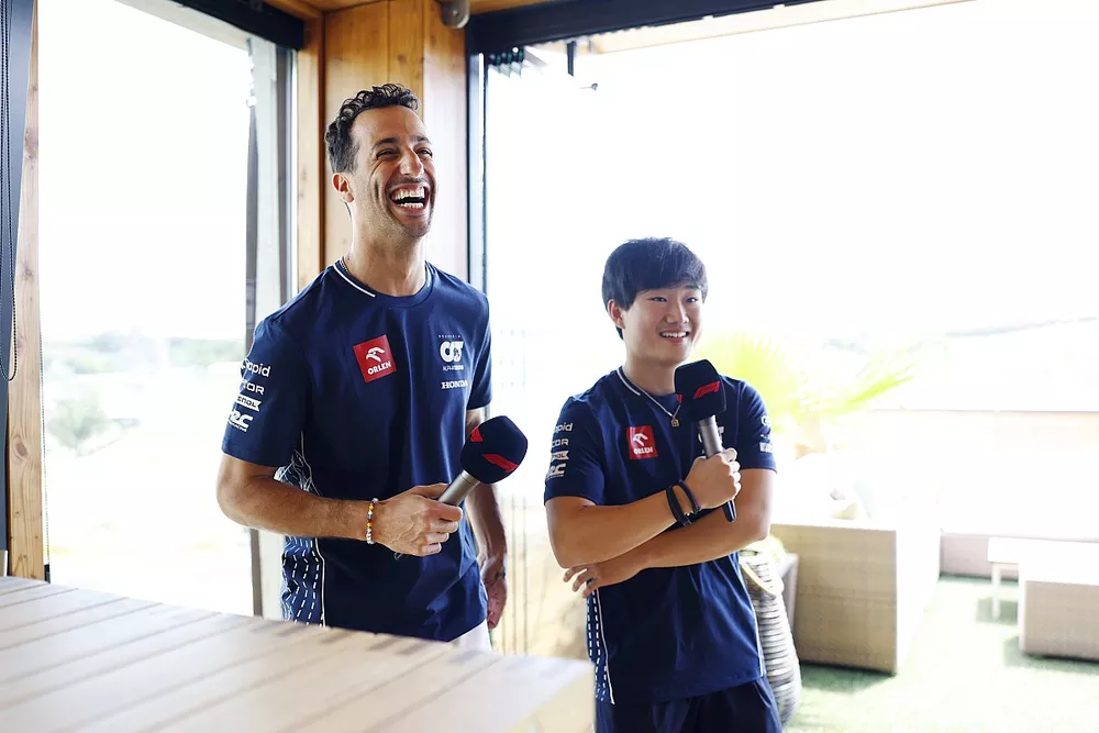 Daniel Ricciardo, Scuderia AlphaTauri, Yuki Tsunoda, Scuderia AlphaTauri