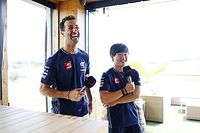 F1: AlphaTauri anuncia Tsunoda e Ricciardo como dupla para 2024