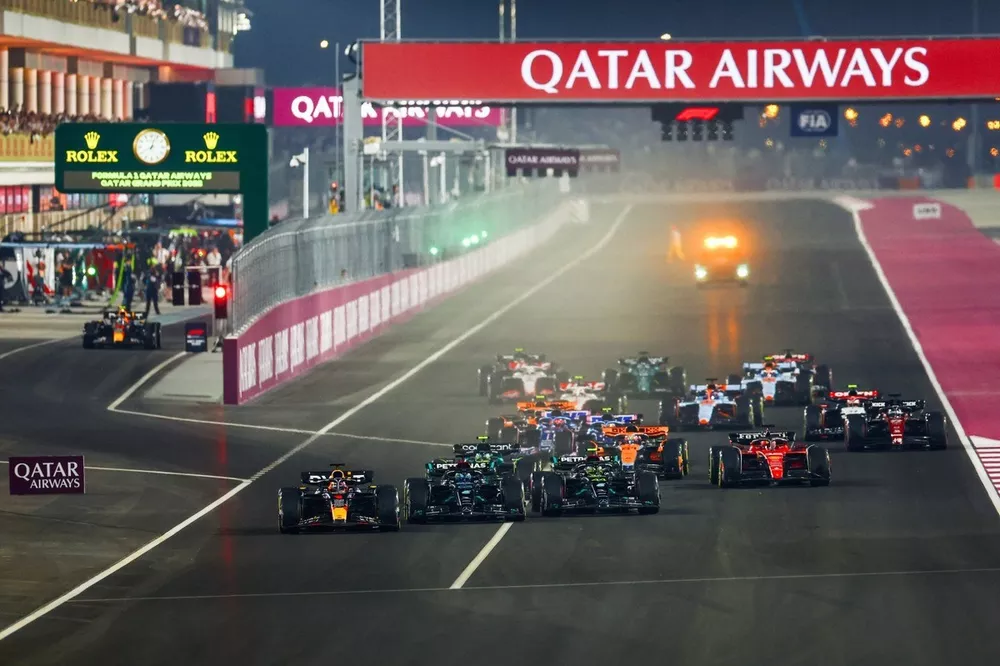 Max Verstappen, Red Bull Racing leads at the start
