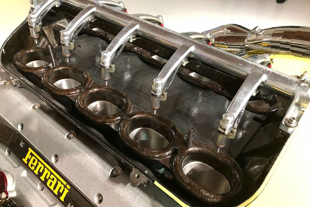 Motor V10 da Ferrari