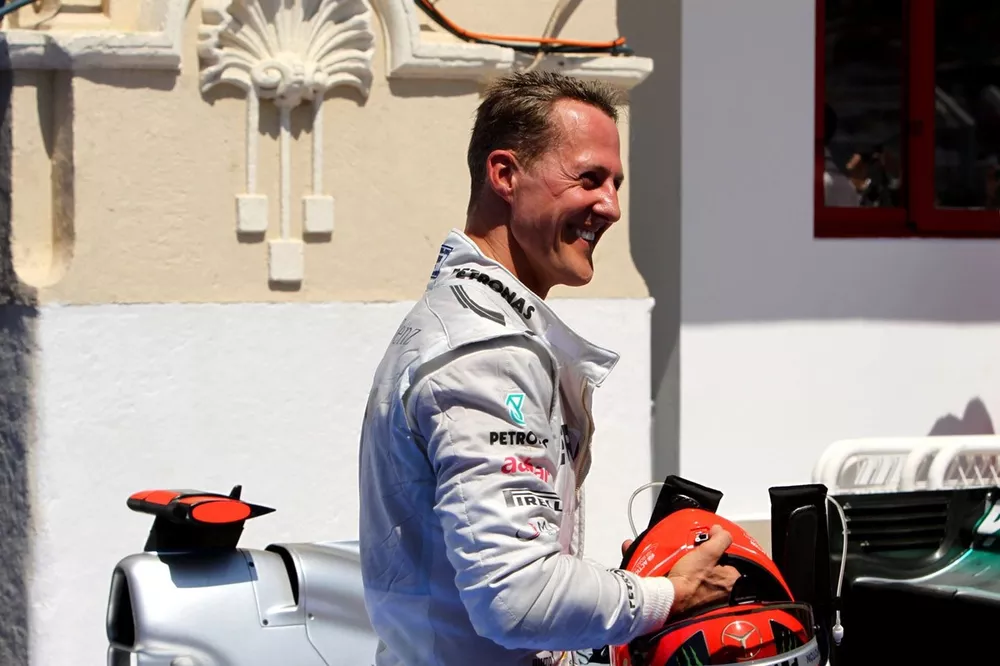 Tercer lugar Michael Schumacher, Mercedes AMG F1 W03 en parc ferme