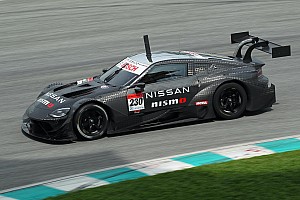 千代勝正 サイン入り spark NISSAN Z GT500 セパンテスト 千代勝正 サイン入り spark NISSAN Z GT500 セパンテスト Challenging