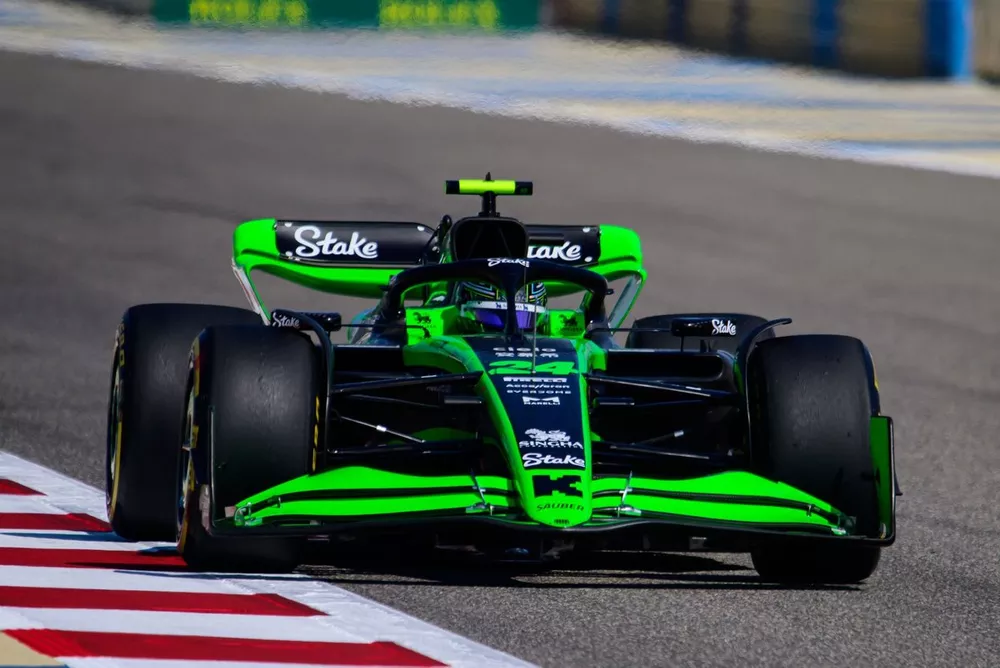Guanyu Zhou, Kick Sauber C44