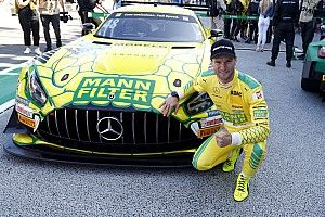 Engel na czele pierwszego wyścigu