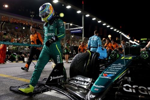 Alonso, telsiz mesajını yayınlayan F1'e gönderme yaptı