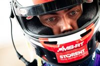 Sesks kontynuuje program