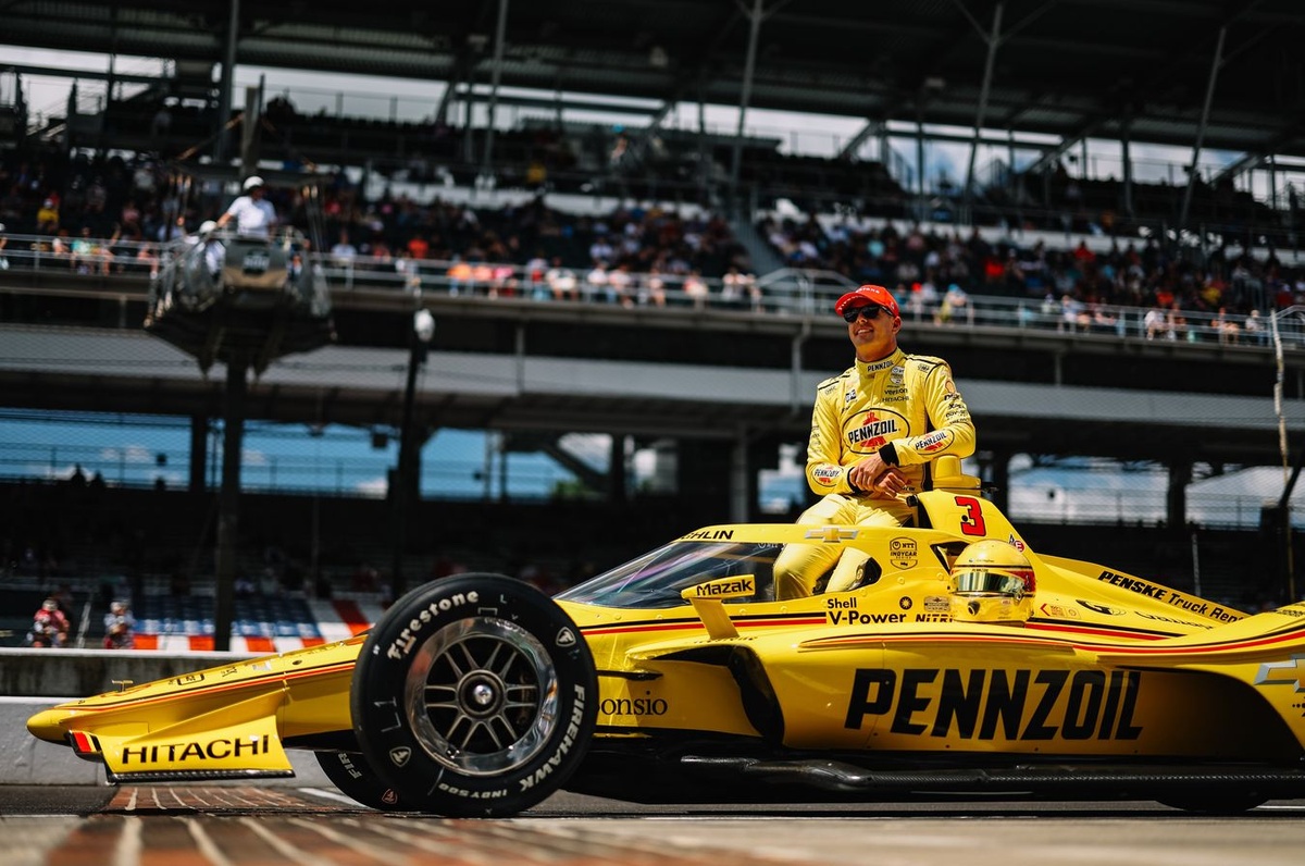 Scott McLaughlin to enter