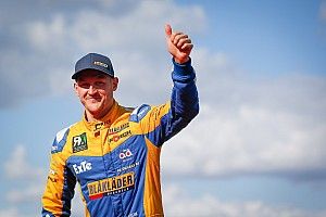 Larsson pogodził gwiazdy