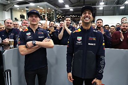Ricciardo says goodbye with farewell Red Bull visit
