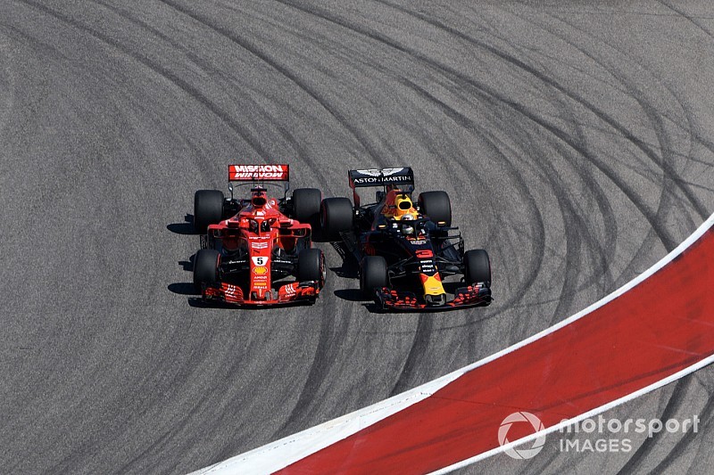 Vettel nach Kollision kleinlaut: Habe das Team im Stich gelassen ...