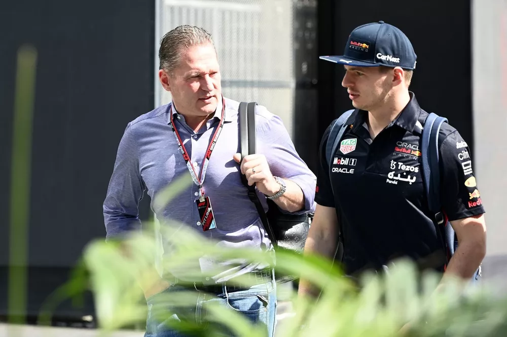 Max Verstappen, Red Bull Racing, con su padre,  Jos Verstappen 