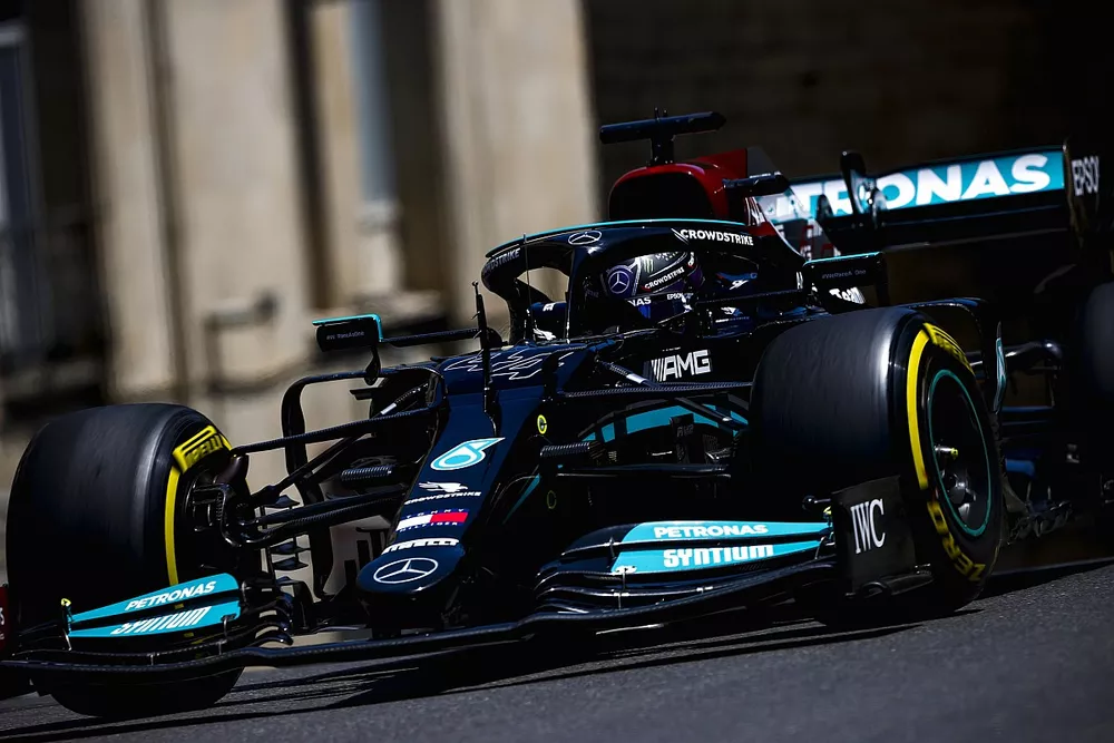 Lewis Hamilton, Mercedes W12
