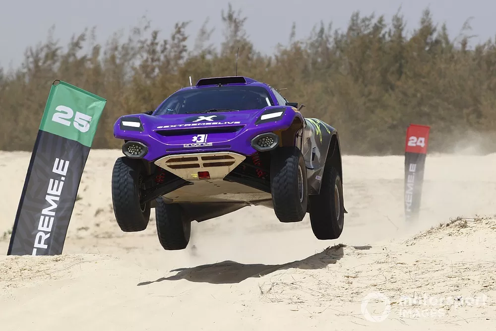 Cristina Gutierrez, X44 Sebastien Loeb, X44, jump