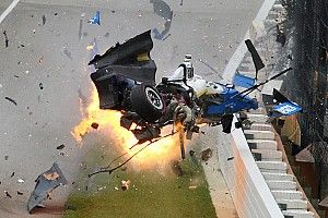 Así vive un fotógrafo un accidente de infarto como el de Dixon en Indy
