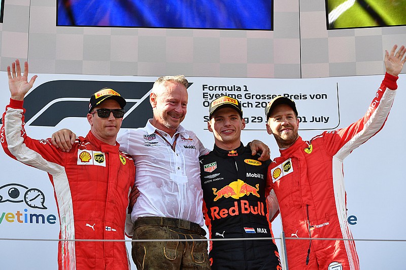 Bol olaylı Avusturya'da Verstappen kazandı, Hamilton yarış dışı kaldı!