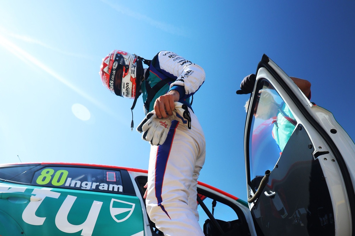 BTCC Thruxton: Ingram wins race three to make small cut into Sutton’s lead