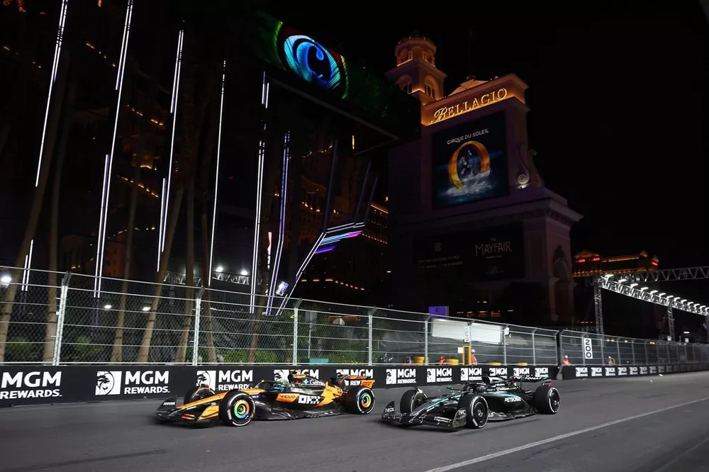 Lando Norris, McLaren, George Russell, Mercedes