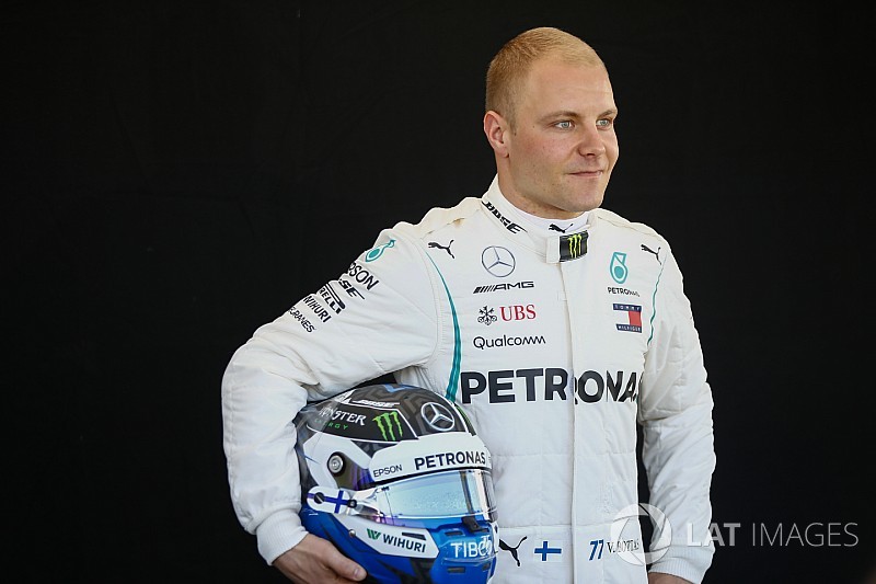 Bottas: 2018'de yarışlar kazanıp Hamilton'ı yenmeliyim