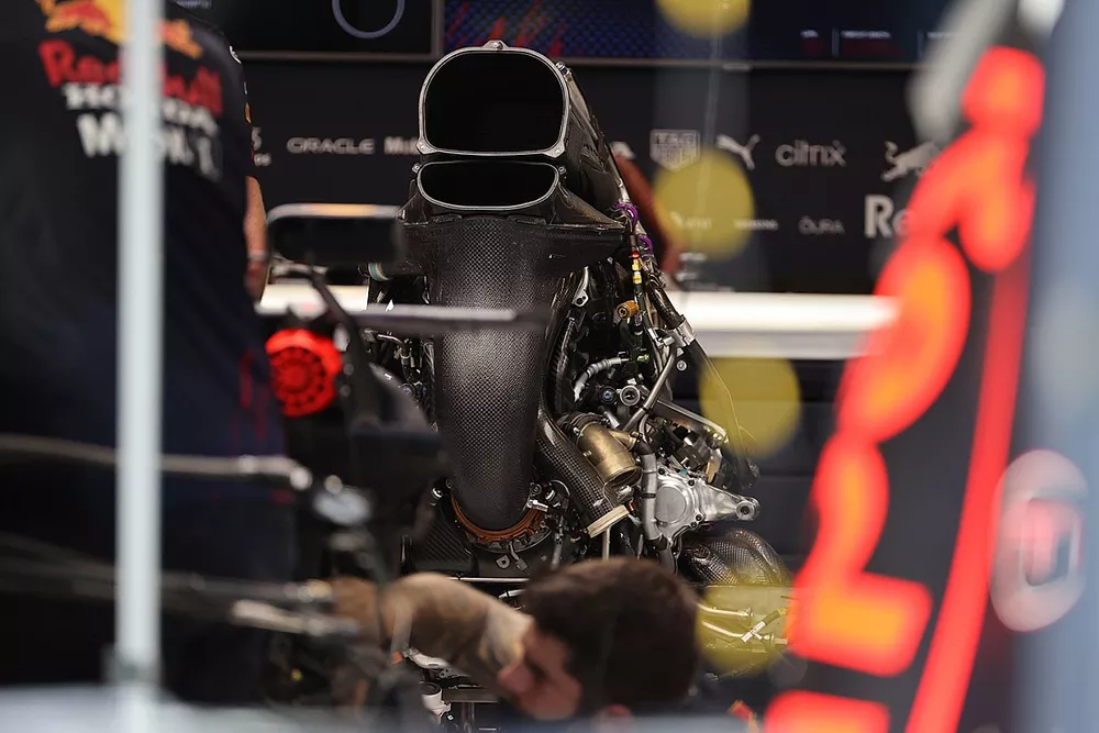 Red Bull Racing RB16B, dettaglio dell'airbox