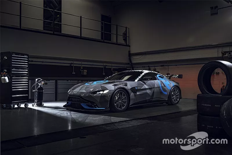 Aston Martin Vantage Cup by R-Motorsport