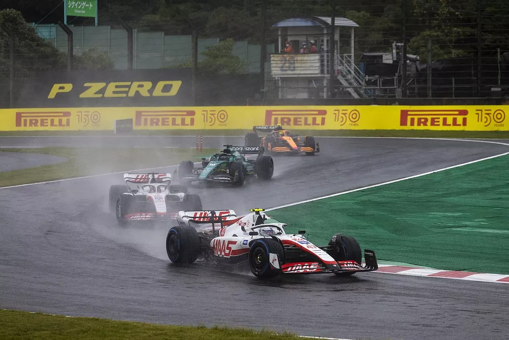 Mick Schumacher, Haas VF-22, Kevin Magnussen, Haas VF-22, Lance Stroll, Aston Martin AMR22, Lando Norris, McLaren MCL36