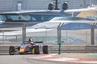 Ernesto Rivera, piloto mexicano protegido de Red Bull, debuta con top 5