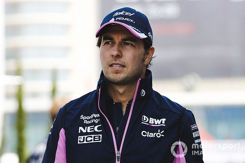 Sergio Perez, Racing Point en el paddock