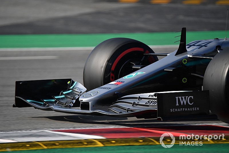 Wolff: Ferrari'nin ön kanat konseptini inceliyoruz