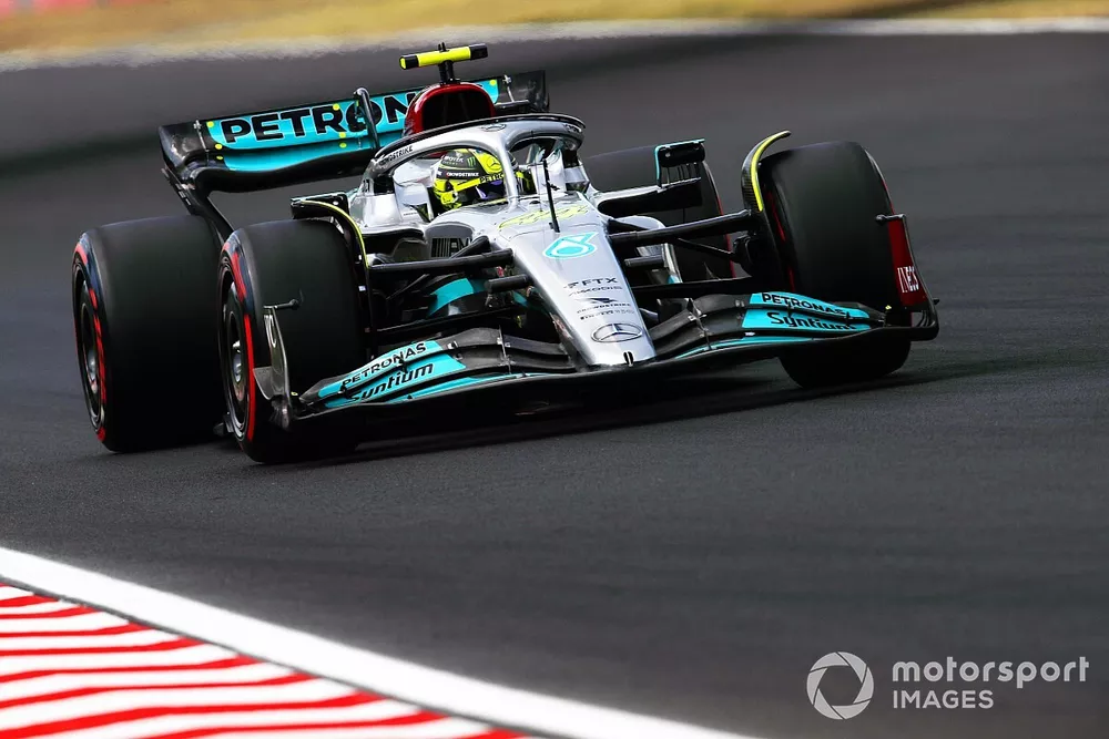 Lewis Hamilton, Mercedes W13
