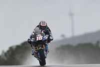 Roberts consigue la victoria en la catastr&oacute;fica carrera de Moto2; Navarro tercero