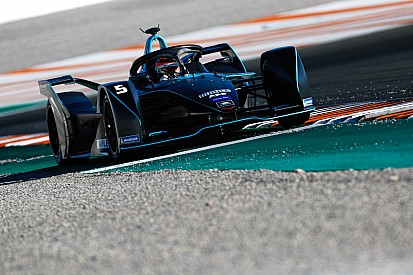 A Vandoorne le "hubiera gustado más entrenamiento" para su debut en Fórmula E