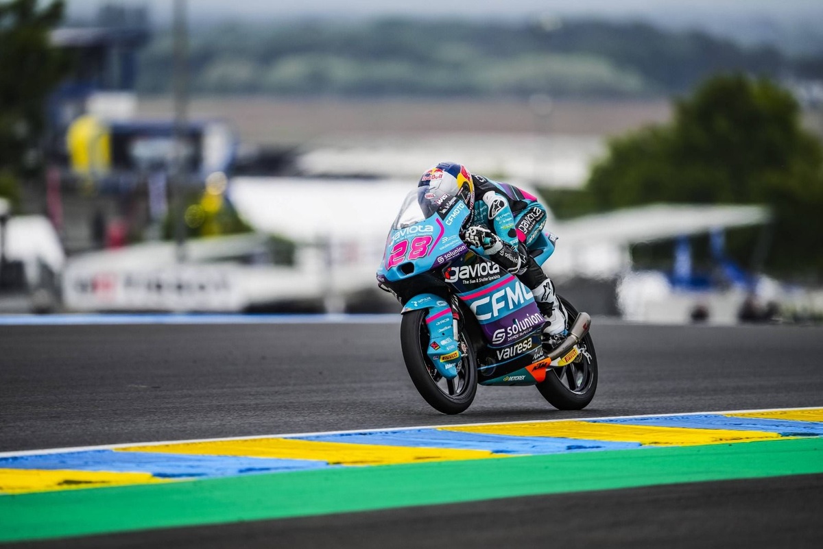Moto3フランス予選｜マキシモ・キレスがキャリア初ポールポジション