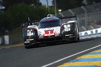 Porsche sorprende a Toyota en los libres de Le Mans