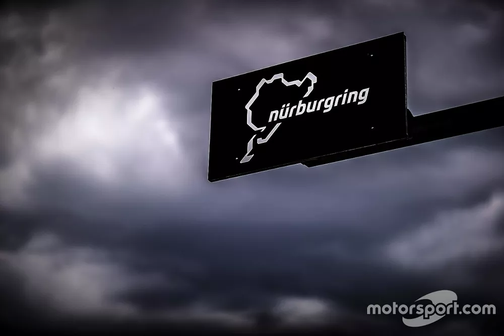 Paddock atmosphere
